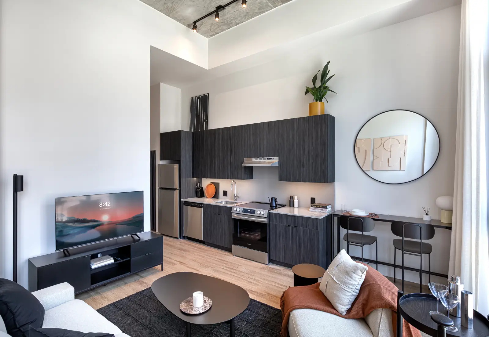 Penthouse 02.