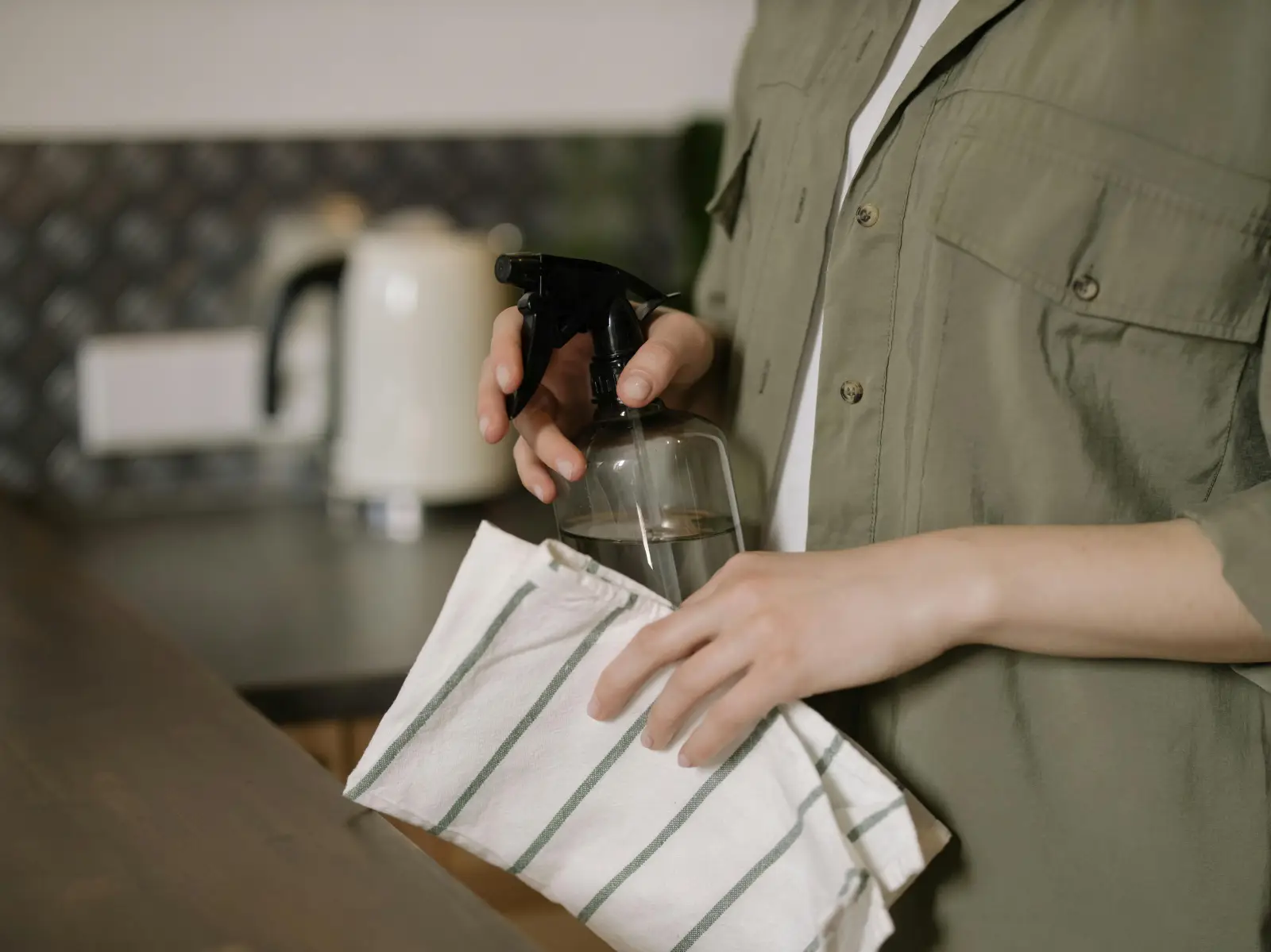 Summer Cleaning Tips for a Fresh Start in Your South Loop Apartment