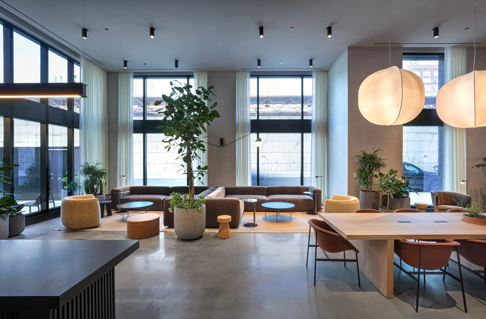 1st Floor Lounge at Straits Row - Chicago South Loop apartments