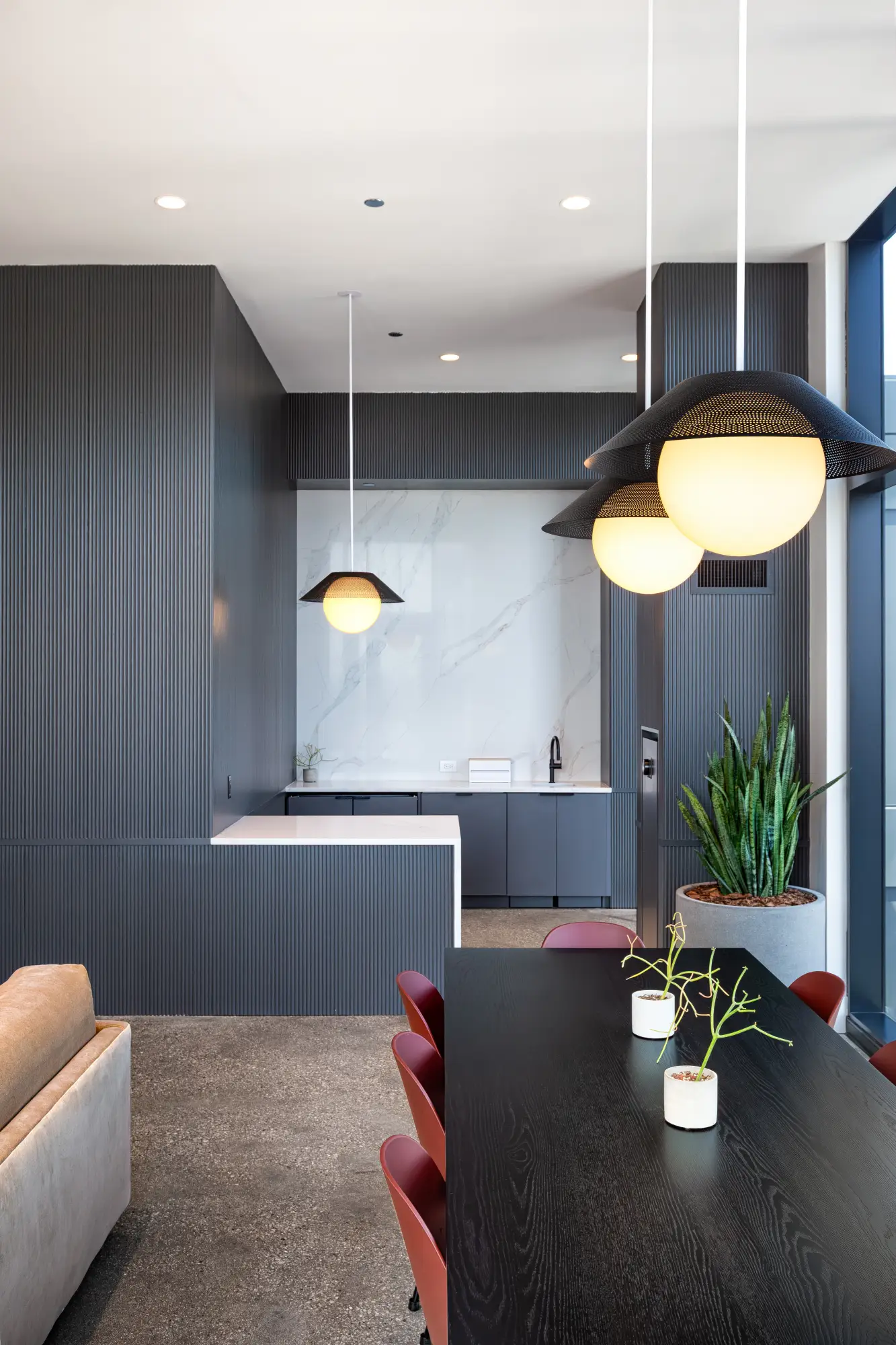 Dining Room at Straits Row - Chicago South Loop apartments