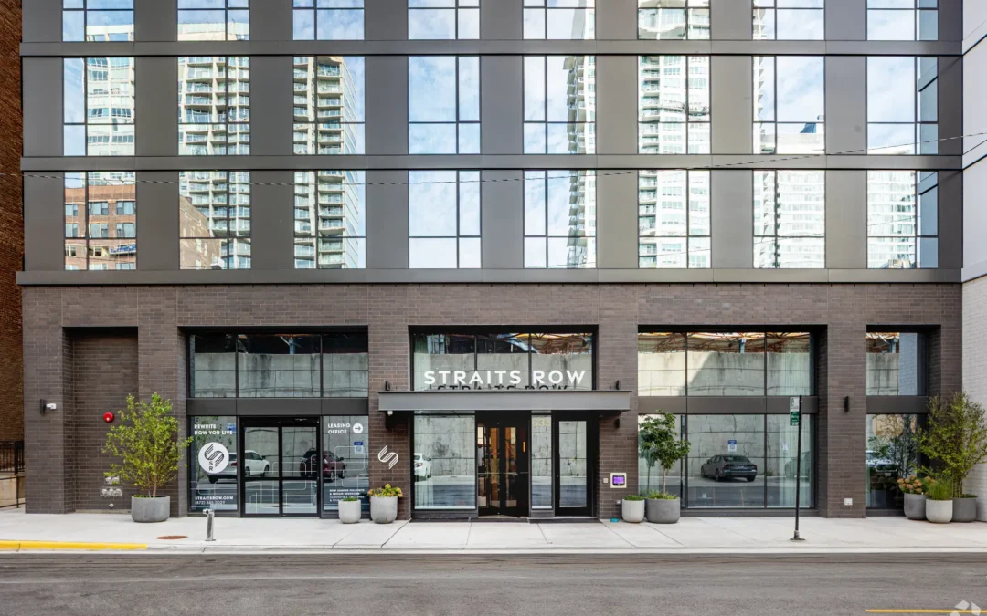 Why Chicago Apartments in Printers Row Shine in Summer